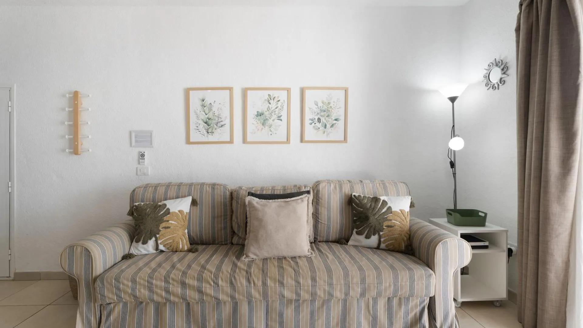 Apartment Serene Terrace And Pool Playa de las Americas